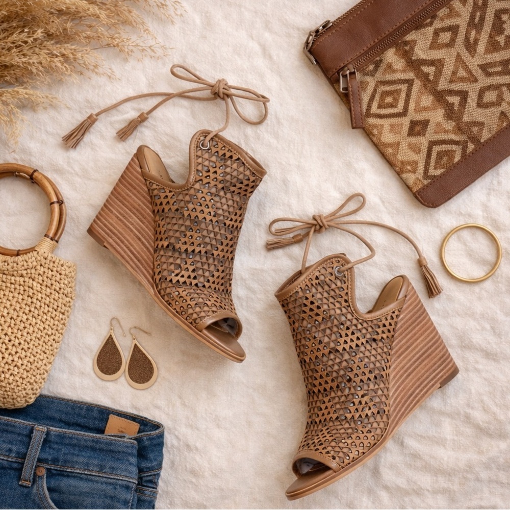 Lucky Brand Riskee wedge sandal